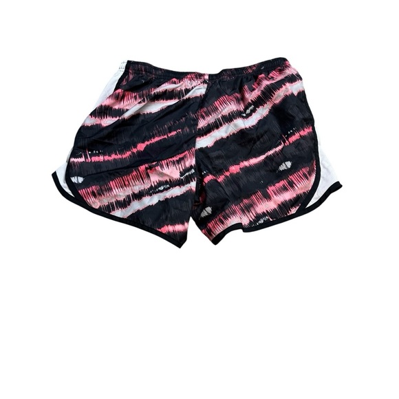 👟 Nike Dri-Fit‎ Girls Black Pink Running Shorts XL 👟 - Picture 4 of 4